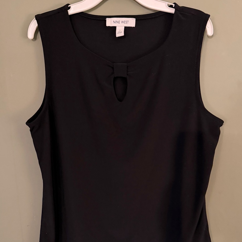 Nine West Black Sleeveless Keyhole Bow Detail Camisole